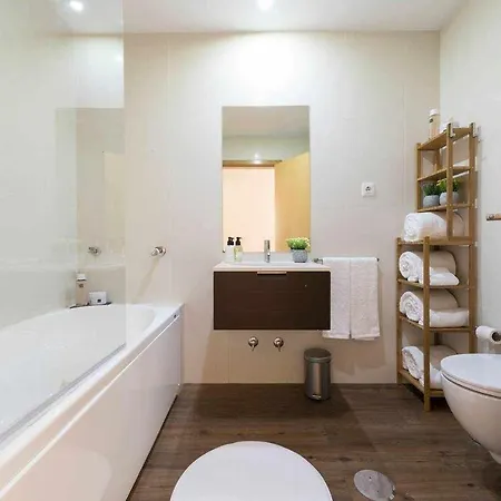 Brunos House דירה *